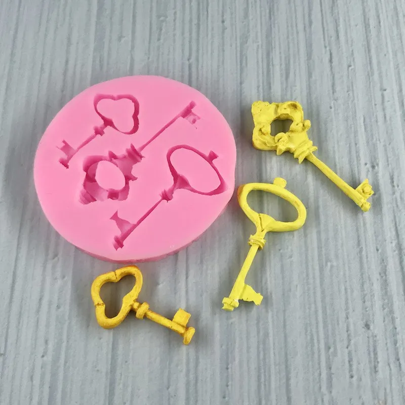 Vintage Key Liquid Silicone Cake Mold DIY Fondant Chocolate Dessert Embellished With Candy Cookies Decorate Kitchen Baking Tools
Vintage Key Liquid Silicone Cake Mold DIY Fondant Chocolate Dessert Embellished With Candy Cookies Decorate Kitchen Baking Tools
