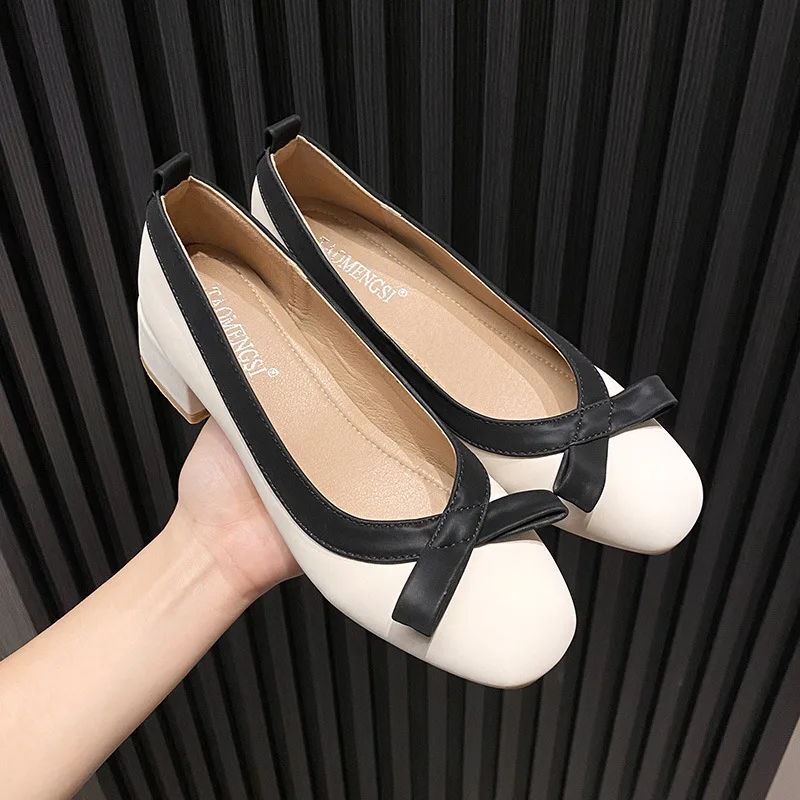 French Women's Shoes Bowknot Medium High Heel Shoes Square Head Shallow Mouth Thick Heel Single Shoes Women
French Women's Shoes Bowknot Medium High Heel Shoes Square Head Shallow Mouth Thick Heel Single Shoes Women