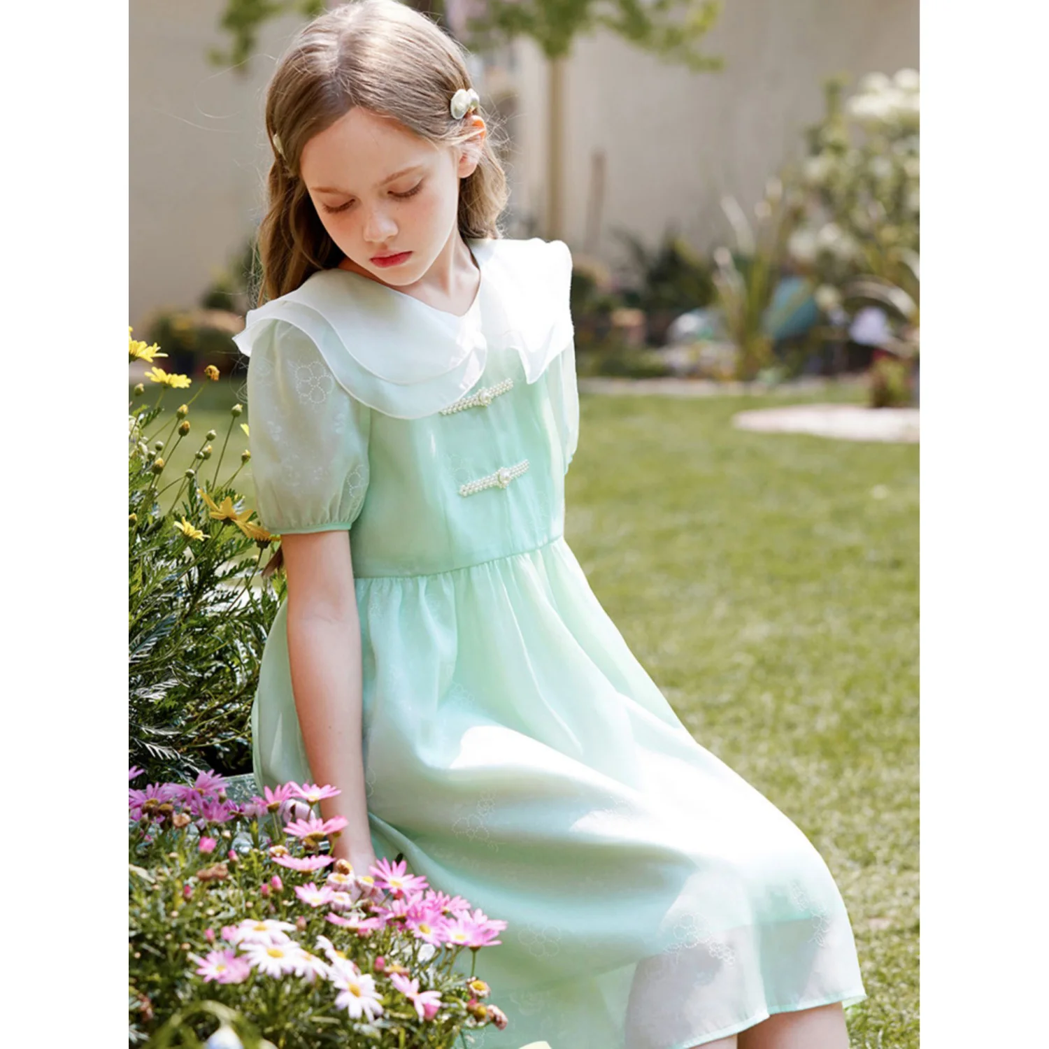 Girls' dress summer short sleeved Korean version westernized short sleeved thin chiffon skirt Sweet girls' princess skirt
Girls' dress summer short sleeved Korean version westernized short sleeved thin chiffon skirt Sweet girls' princess skirt