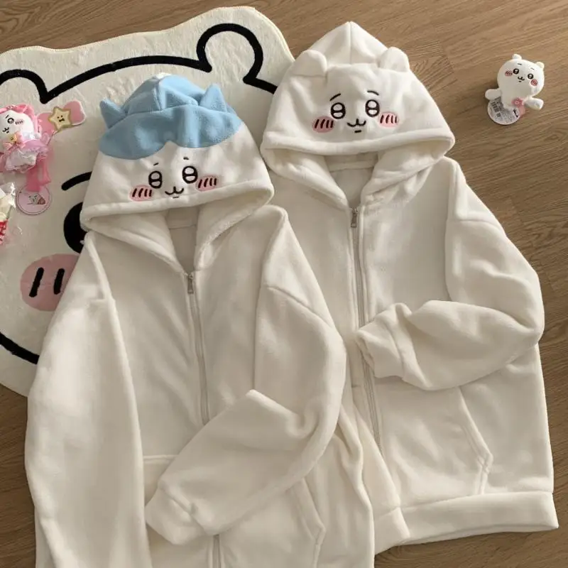 Miniso Kawaii Мультфильм Chikawa пальто аниме Hachiware Usagi милые девушки свободная куртка с капюшоном кардиган свитер Топ подарок на день рождения
Miniso Kawaii Мультфильм Chikawa пальто аниме Hachiware Usagi милые девушки свободная куртка с капюшоном кардиган свитер Топ подарок на день рождения