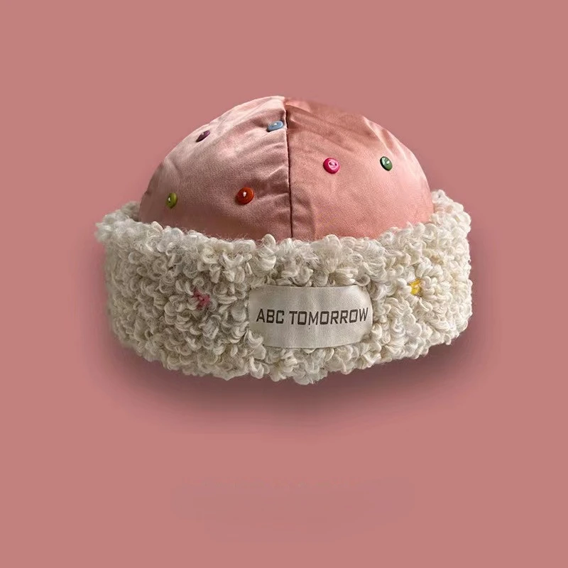 Autumn and Winter Warm Landlord Hat Ins Niche Cute Colorful Button Lamb Feather Melon Ski Hats Korean Beret Bonnets for Women
Autumn and Winter Warm Landlord Hat Ins Niche Cute Colorful Button Lamb Feather Melon Ski Hats Korean Beret Bonnets for Women