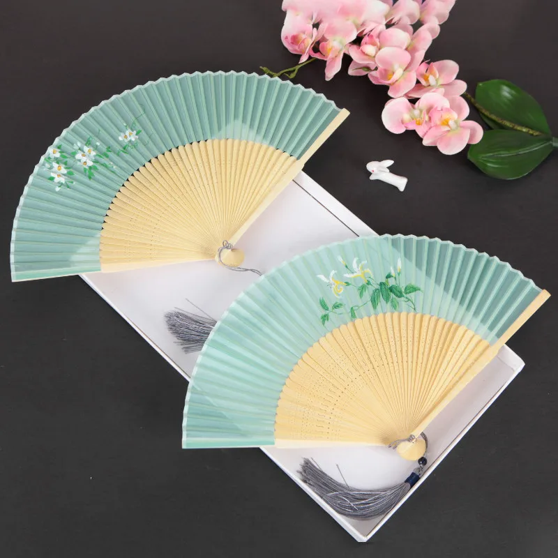 

Lady Silk Fan Portable Creative Women Bamboo Hand Painted Gift Silk Fan Chinese Summer Small Hanfu Fans Abanicos Para Boda