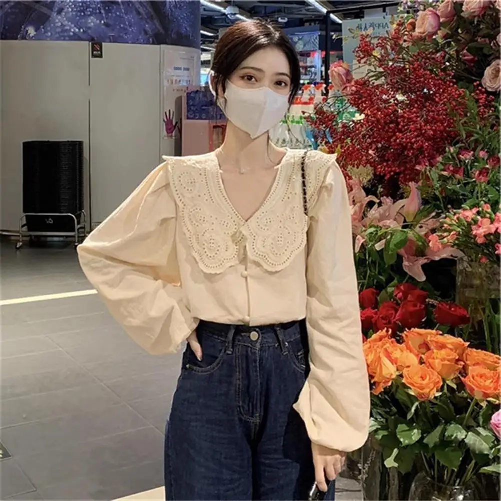 Fashion Women Spring Top V Neck Doll Collar Solid Color Long Lantern Sleeve Loose Soft Casual Sweet Style Lady Cummute Blouse
Fashion Women Spring Top V Neck Doll Collar Solid Color Long Lantern Sleeve Loose Soft Casual Sweet Style Lady Cummute Blouse