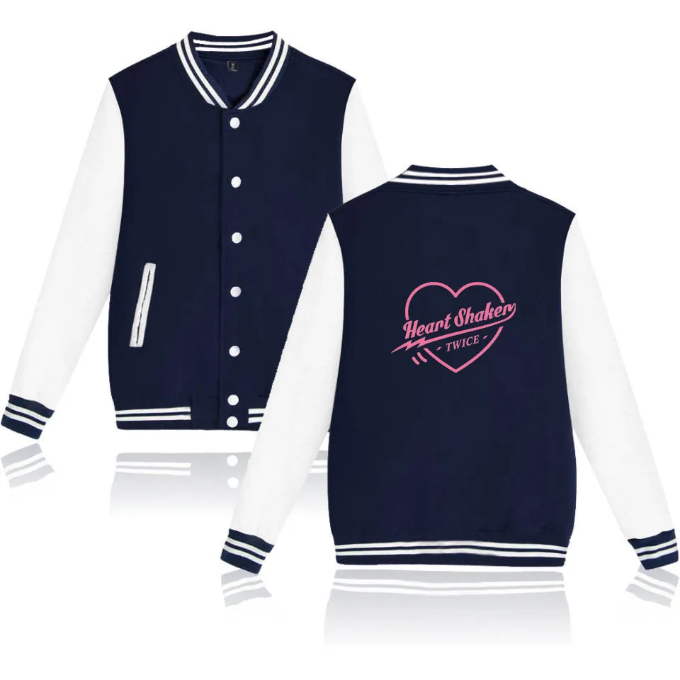 Свитшот в стиле K-POP с надписью "double Heart Shaken", бейсбольная куртка, женское осенне-зимнее искусственное пальто, мужские хлопковые куртки, топы
Свитшот в стиле K-POP с надписью "double Heart Shaken", бейсбольная куртка, женское осенне-зимнее искусственное пальто, мужские хлопковые куртки, топы
