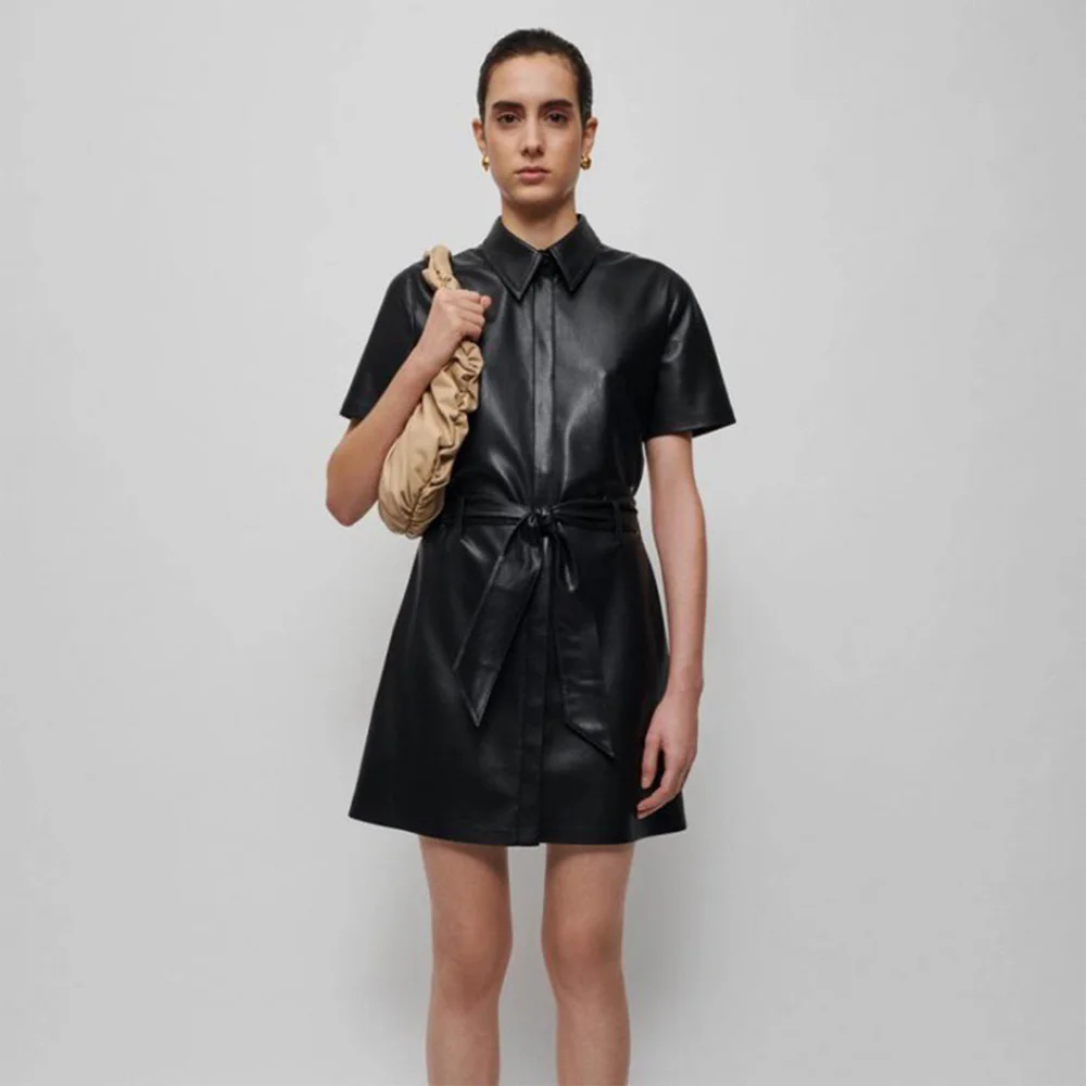 Nanush@23 autumn and winter in Europe and the United States niche commuter faux leather lapel short-sleeved tie belt waist skirt
Nanush@23 autumn and winter in Europe and the United States niche commuter faux leather lapel short-sleeved tie belt waist skirt
