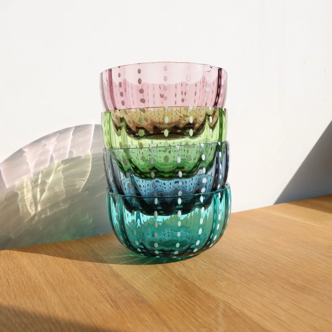 4pcs sets Europe glass bowl with polka dot color handmade creative bowl, home decoration, beautiful pumpkin bowl
4pcs sets Europe glass bowl with polka dot color handmade creative bowl, home decoration, beautiful pumpkin bowl
