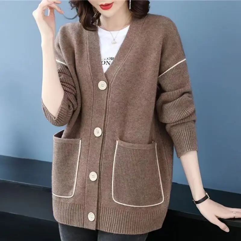 Women V Neck Knitted Cardigan Sweater Female Vintage Solid Color Knit Sweaters Long Sleeve Fashion Autumn Oversized Jumper Tops
Women V Neck Knitted Cardigan Sweater Female Vintage Solid Color Knit Sweaters Long Sleeve Fashion Autumn Oversized Jumper Tops