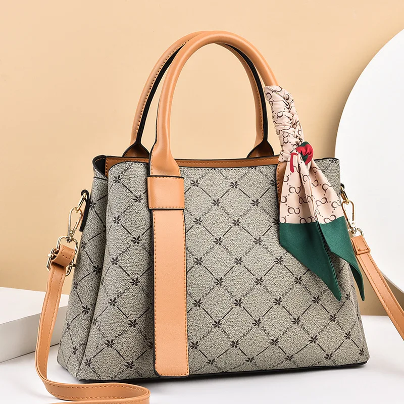 Spring Hot Selling High-quality Women's Bags 2023 New Fashion Large-capacity All-match One-shoulder Messenger Handbag Women 
Spring Hot Selling High-quality Women's Bags 2023 New Fashion Large-capacity All-match One-shoulder Messenger Handbag Women