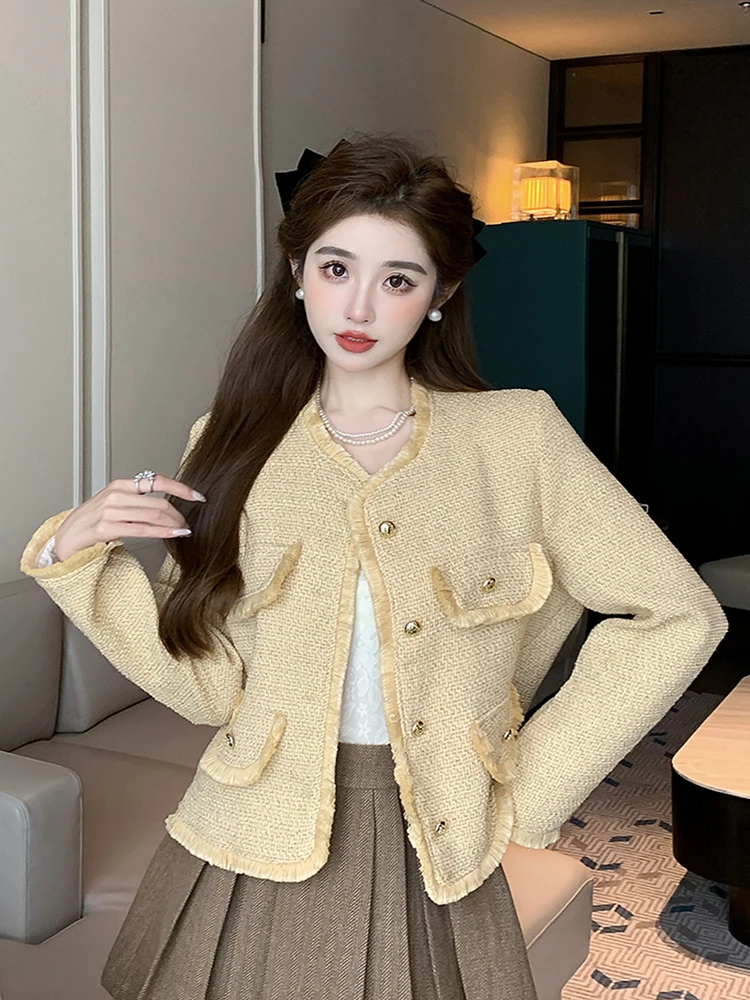 France Elegant Small Fragrant Women Tweed Jacket Coat New Autumn Winter Golden Single Breasted Weave Pockets Short Outerwear Top
France Elegant Small Fragrant Women Tweed Jacket Coat New Autumn Winter Golden Single Breasted Weave Pockets Short Outerwear Top