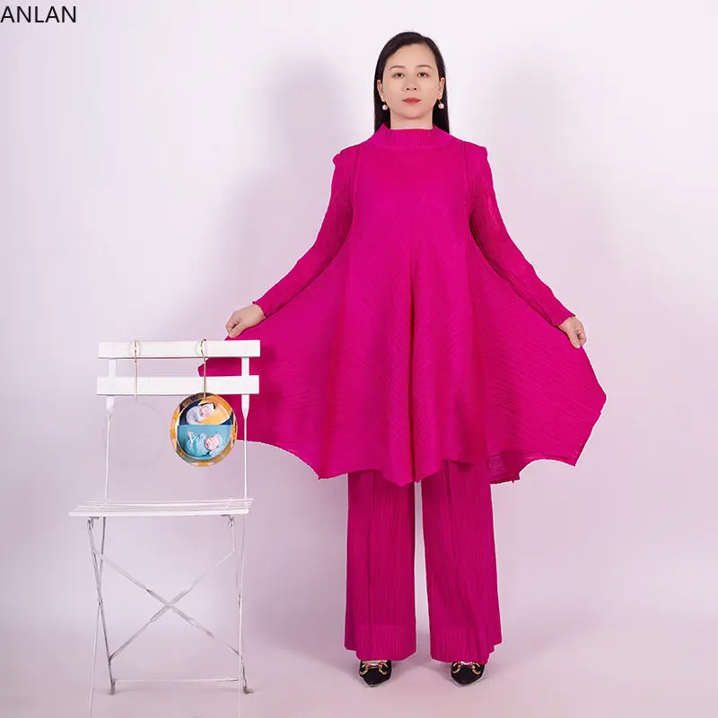 Miyake Pleated Women Set Solid Color O-Neck Lace Long Sleeve+Wide Leg Pants Casual Sets of 2023 Summer New Festival Outfit
Miyake Pleated Women Set Solid Color O-Neck Lace Long Sleeve+Wide Leg Pants Casual Sets of 2023 Summer New Festival Outfit
