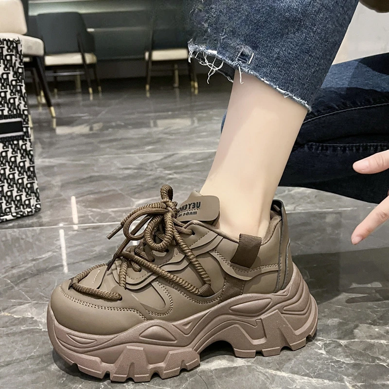 Genuine Leather Women's Dad Shoes 2023 Autumn/Winter New Versatile Thick Sole Increase Casual Sports Zapatos para mujeres Tennis
Genuine Leather Women's Dad Shoes 2023 Autumn/Winter New Versatile Thick Sole Increase Casual Sports Zapatos para mujeres Tennis