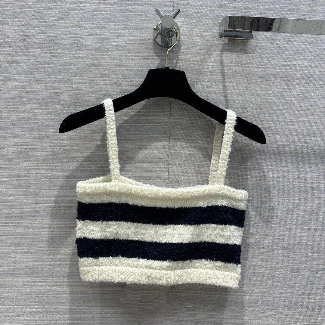 

2024 New Summer Sweet Navy and Beige Stripes Patchwork Cropped Tops Women Slash Neck Sleevless Sexy Cute Knitted Camis