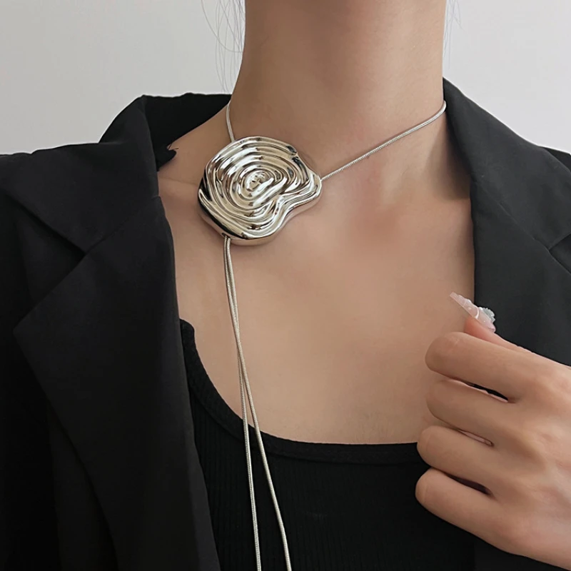 Bilandi-Collier en métal de luxe pour femme, bijoux de tempérament, cadeaux de fête, accessoires exagérés, nouvelle tendance 2024 3