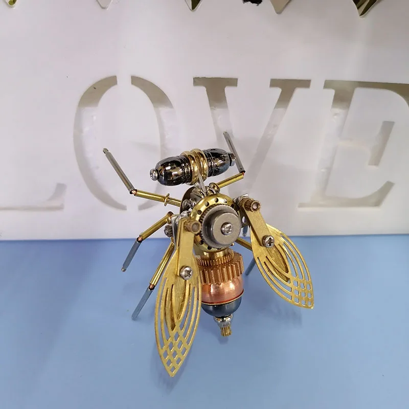Steampunk DIY Insect Mechanical Metal Fly Model Handmade Artifact Personalized Ornaments
Steampunk DIY Insect Mechanical Metal Fly Model Handmade Artifact Personalized Ornaments