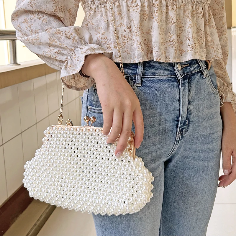 Luxury Design Women's Pearl Bag Hand-woven Beaded Bag Female Evening Bag Toggle Clip Shell Handbag Dinner Party Shoulder Bags
Luxury Design Women's Pearl Bag Hand-woven Beaded Bag Female Evening Bag Toggle Clip Shell Handbag Dinner Party Shoulder Bags