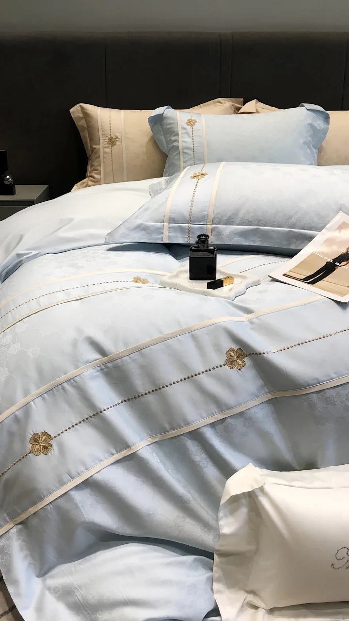 Modern Light Luxury High-Grade 100 Four-Piece Cotton Satin Light Blue Bed Sheet Quilt Cover Bedding
Modern Light Luxury High-Grade 100 Four-Piece Cotton Satin Light Blue Bed Sheet Quilt Cover Bedding