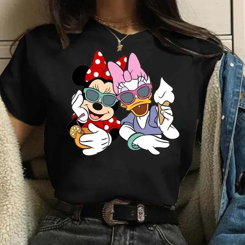 

Kawaii Family Vacation T Shirt Mickey Minnie Donald Duck Daisy Print Fashion Clothes Casual Women T-shirt Camiseta Mujer