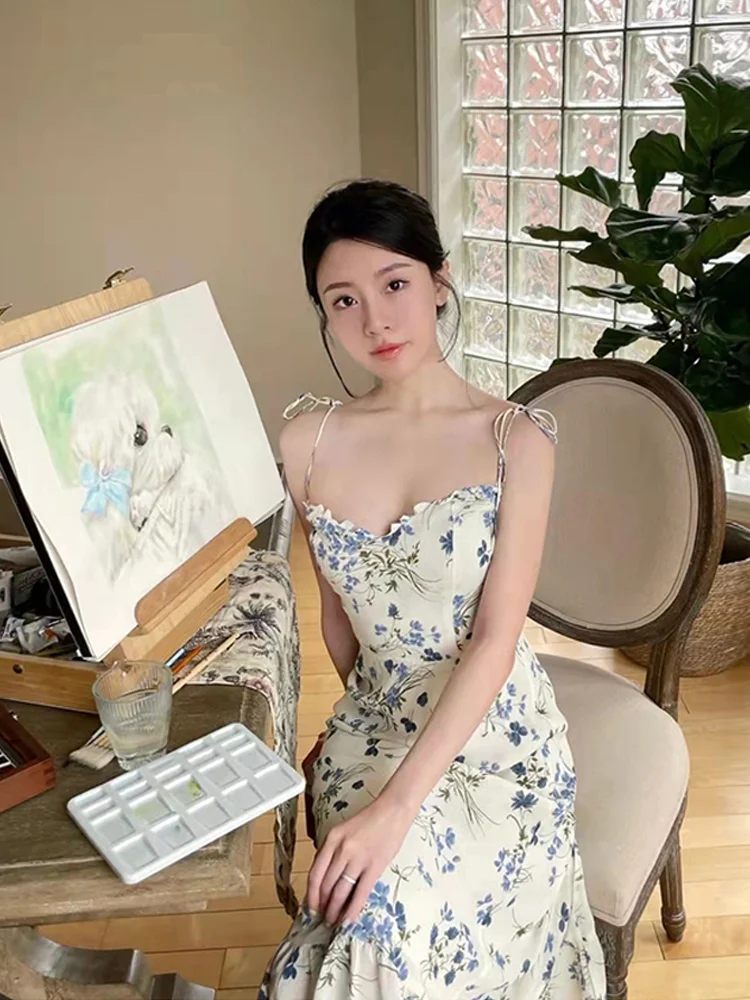Transformation Sling Dress French Small Fresh Countryside Fragmented Flowers Show Body Sweet and Spicy Dress Children
Transformation Sling Dress French Small Fresh Countryside Fragmented Flowers Show Body Sweet and Spicy Dress Children