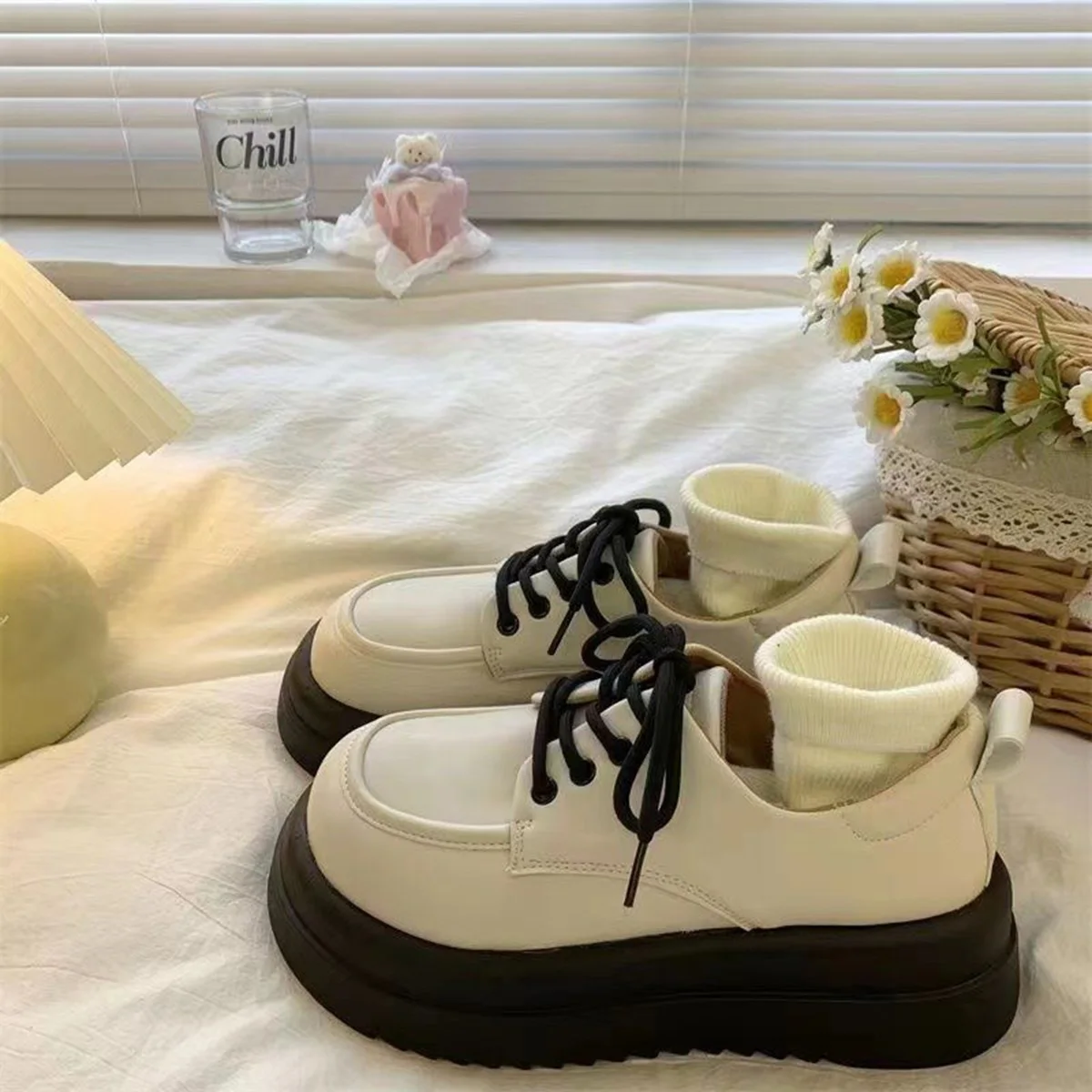 Retro Woman Shoes Autumn Loafers With Fur Oxfords Female Footwear Clogs Platform Casual Sneaker Round Toe Winter Fall Slip-on Le
Retro Woman Shoes Autumn Loafers With Fur Oxfords Female Footwear Clogs Platform Casual Sneaker Round Toe Winter Fall Slip-on Le