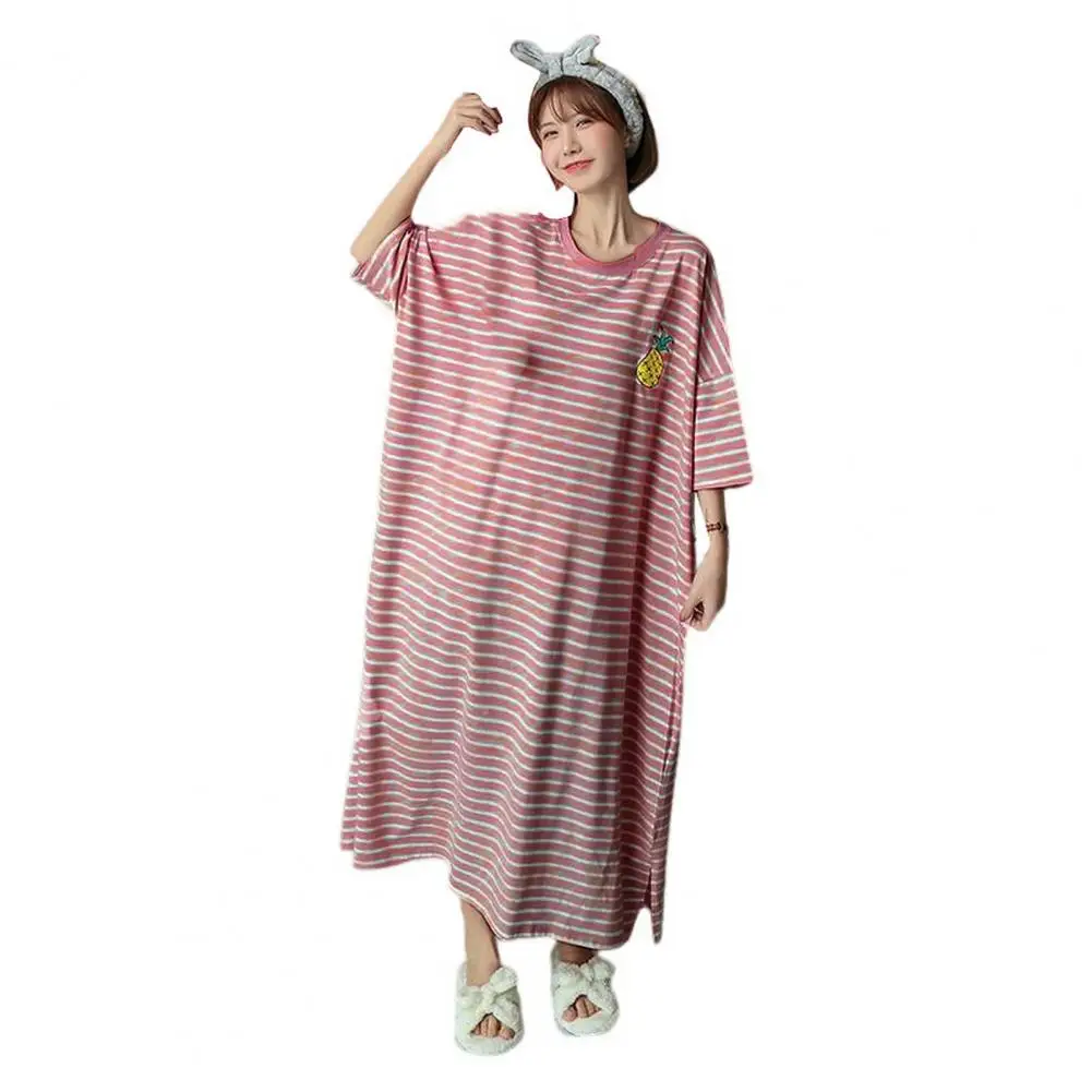 Charming Stripes Pattern Women Summer Nightgown Wear-resistant Night Robe Stripes Print Night Robe Female Clothes
Charming Stripes Pattern Women Summer Nightgown Wear-resistant Night Robe Stripes Print Night Robe Female Clothes