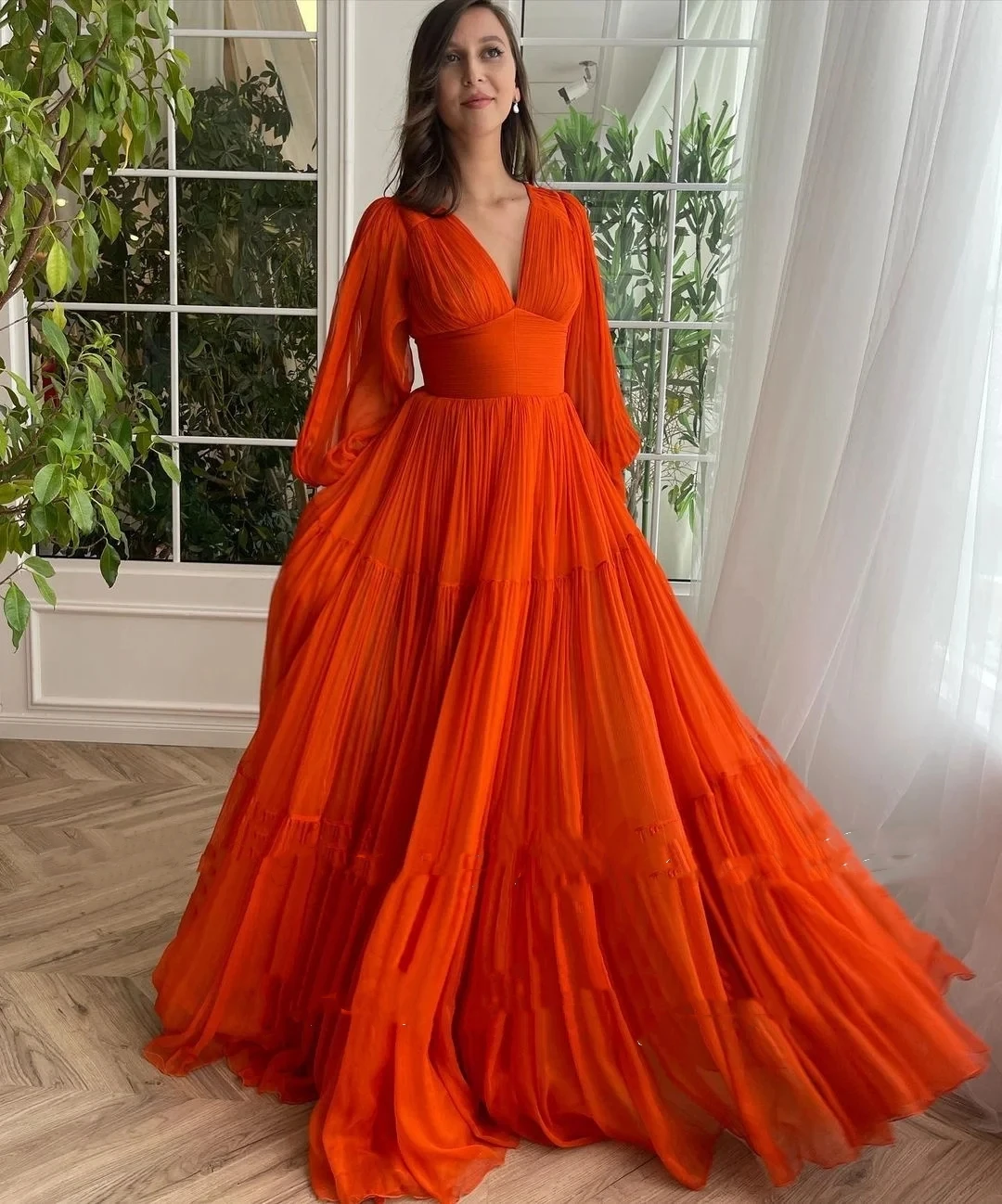 

Elegant Orange Chiffon Prom Dresses V-Neck Long Sleeves Pleat Ruched A-Line Evening Gowns Wedding Party Dress For Women 2024