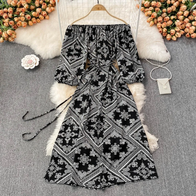 2022 Spring New Retro Herringbone Neck Off Shoulder and Waist Show Thin National Style Printed Dress Seaside Holiday Beach Dress
2022 Spring New Retro Herringbone Neck Off Shoulder and Waist Show Thin National Style Printed Dress Seaside Holiday Beach Dress