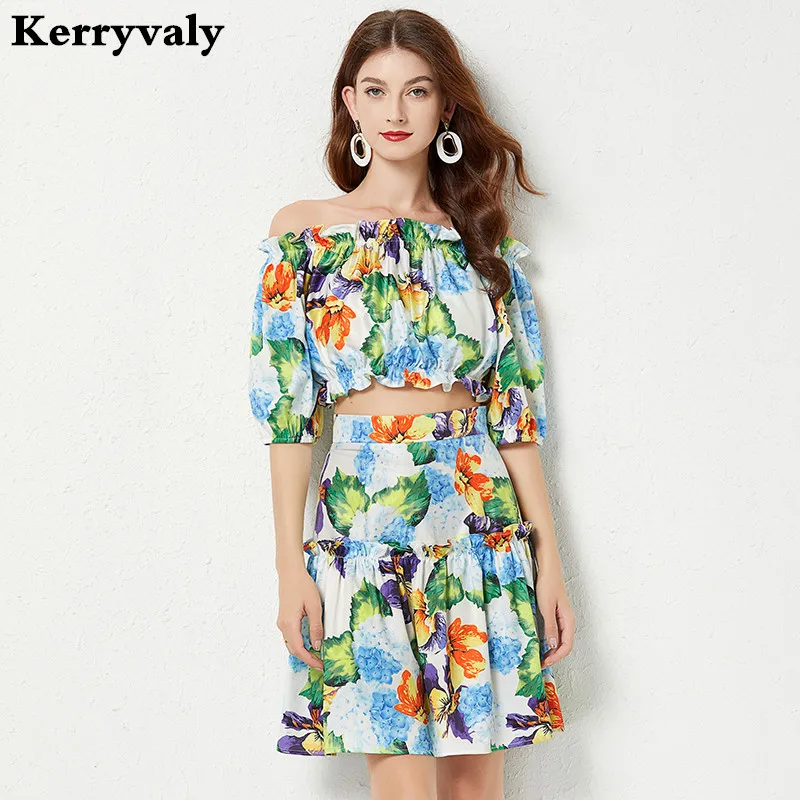 Summer 2 Piece Set Women Fashion Sexy One Shoulder Printed Seven Sleeve Top + Bohemian Holiday Skirt Two Piece Set K449
Summer 2 Piece Set Women Fashion Sexy One Shoulder Printed Seven Sleeve Top + Bohemian Holiday Skirt Two Piece Set K449