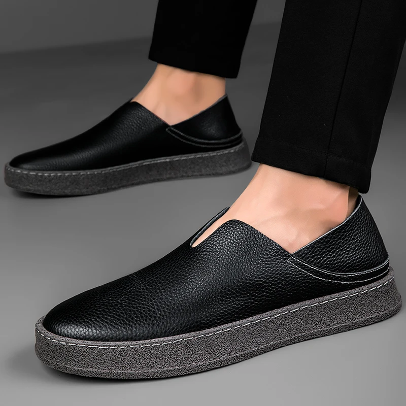 men's genuine leather shoes slip on fashion breathable Loafers flat shoes outdoor bright men's shoes Moccasins men's shoes
men's genuine leather shoes slip on fashion breathable Loafers flat shoes outdoor bright men's shoes Moccasins men's shoes