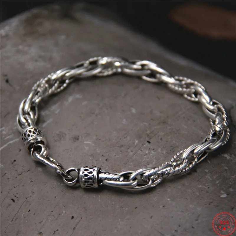 Женский и мужской браслет из серебра 925 пробы с полосками
Женский и мужской браслет из серебра 925 пробы с полосками