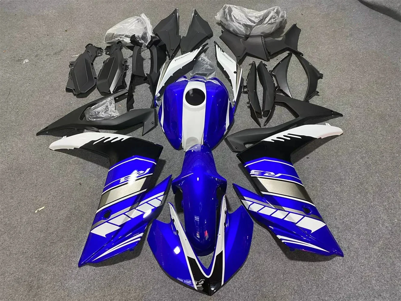

For YAMAHA YZFR25 YZFR3 2015 2016 2017 2018 ABS Injection Fairing Kit Motorcycle R25 R3 15 16 17 18 Car Full Guard