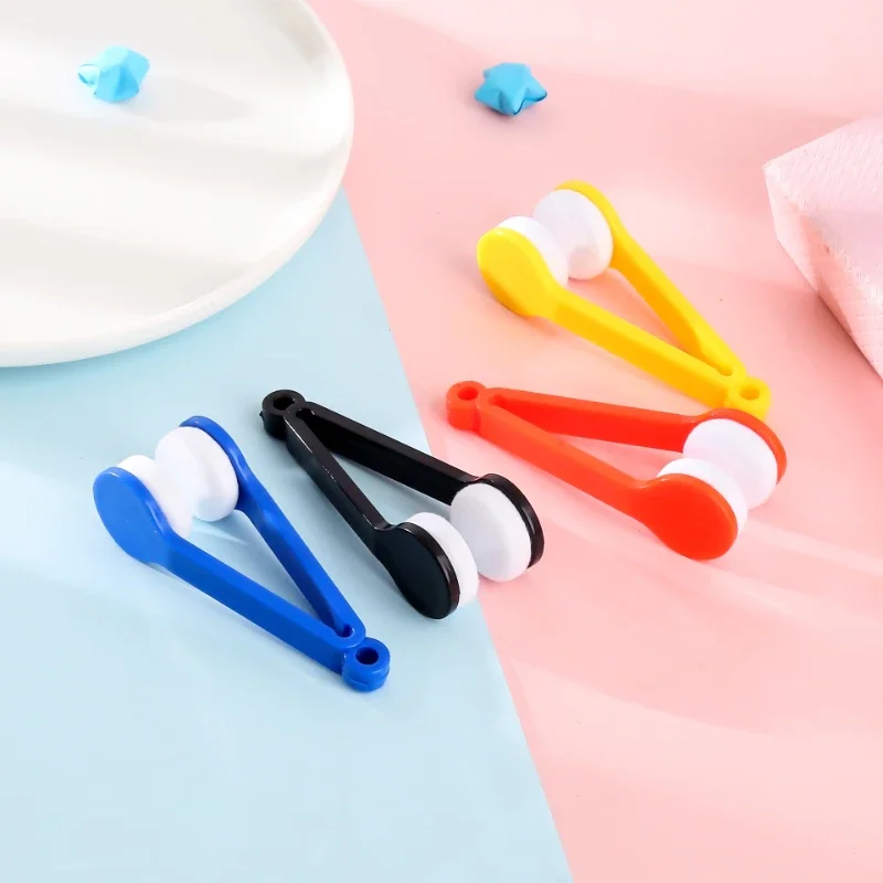 1pcs Portable Multifunctional Glasses Cleaning Rub Eyeglass Sunglasses Spectacles Microfiber Cleaner Clean Brushes
1pcs Portable Multifunctional Glasses Cleaning Rub Eyeglass Sunglasses Spectacles Microfiber Cleaner Clean Brushes