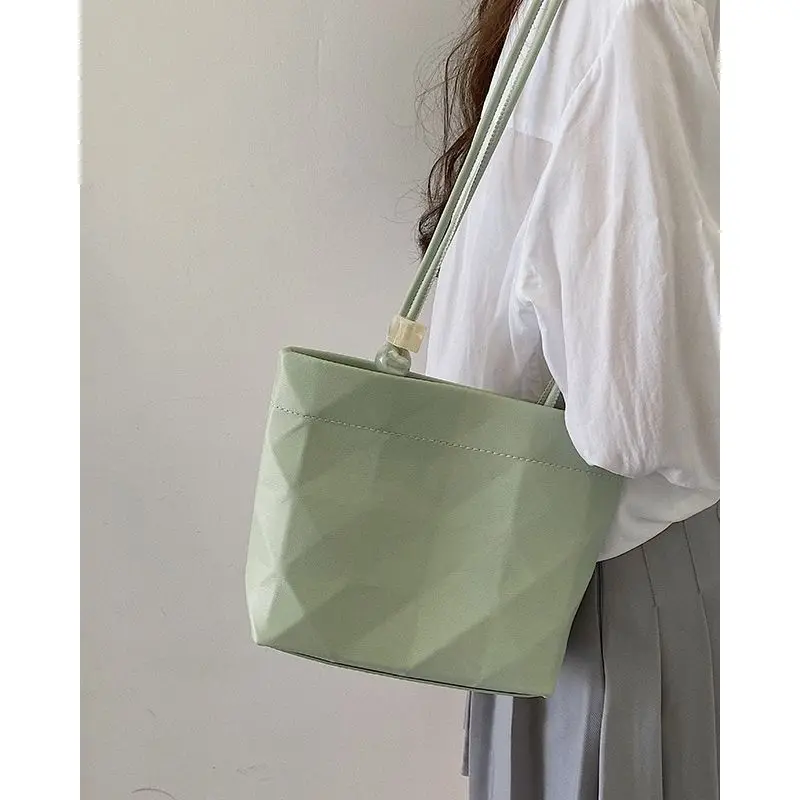 

Sense of advanced Bag woman niche fashion 2023 new Casual advanced sense everything bucket bag Tote bag shoulder underarm bag