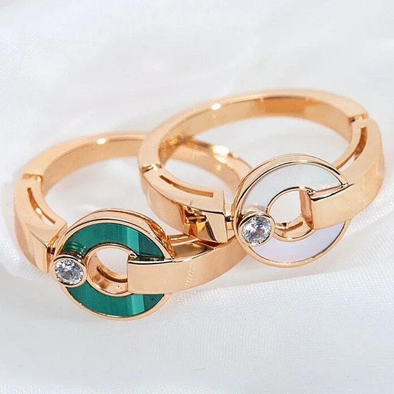 SFE 925 Sterling Silver High Quality White Shell Malachite Ring Female Exquisite Temperament Luxury Jewelry Gift For Friends
SFE 925 Sterling Silver High Quality White Shell Malachite Ring Female Exquisite Temperament Luxury Jewelry Gift For Friends