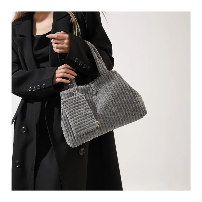 

Korean Version of Lazy Wind Handbag Winter New Handbag Bag Female Simple Atmosphere Fashion Western Style Top-Handle Bag