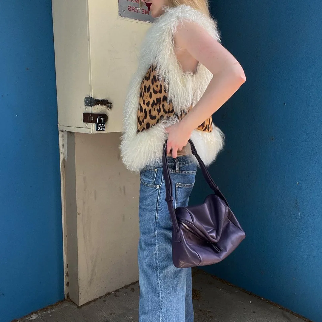 Retro Leopard Print Fur Stitching Sleeveless Jacket Female 2022 Autumn and Winter Big Fur Collar Personality Vest Tide
Retro Leopard Print Fur Stitching Sleeveless Jacket Female 2022 Autumn and Winter Big Fur Collar Personality Vest Tide