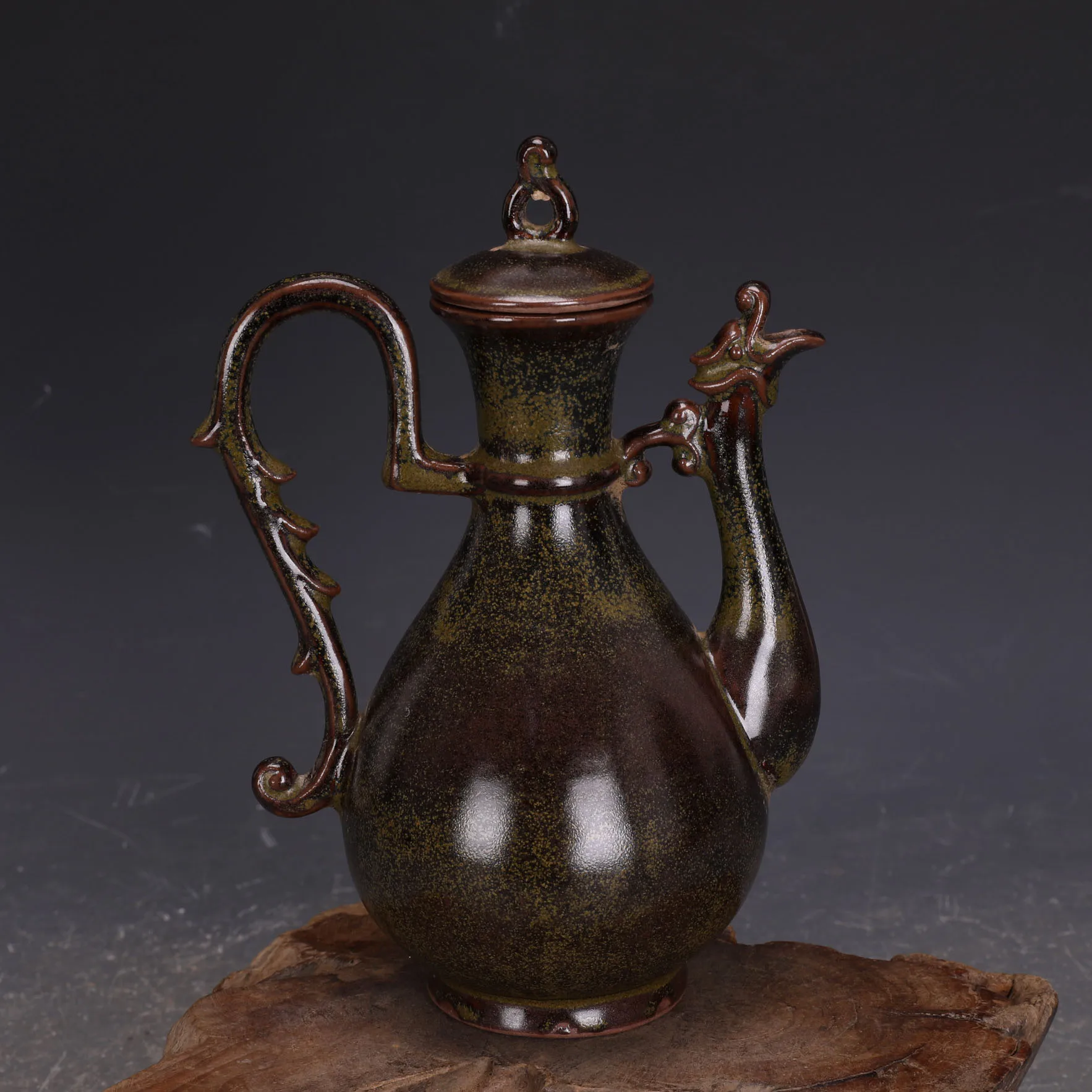 

Antique Old Song Dynasty Yue kiln tea powder glaze handmade porcelain dragon head pot,collection&adornment