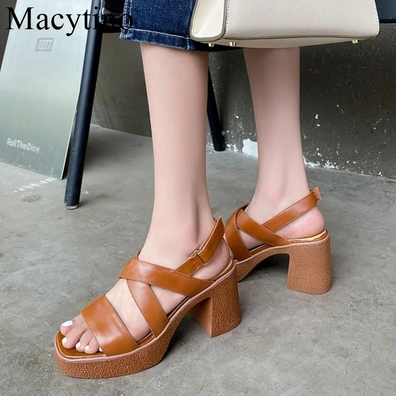 2021 High Heels Gladiator Sandals Woman Open Head Sexy Block Heel Platform Shoes Summer 34-40 Women Sandals
2021 High Heels Gladiator Sandals Woman Open Head Sexy Block Heel Platform Shoes Summer 34-40 Women Sandals