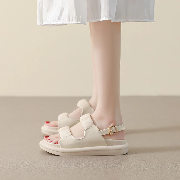 Thick Bottom Sandals for Female Summer Soft Synthesis Leather Sandals Wrinkle Belt Flat Sandália Salto Quadrado
Thick Bottom Sandals for Female Summer Soft Synthesis Leather Sandals Wrinkle Belt Flat Sandália Salto Quadrado