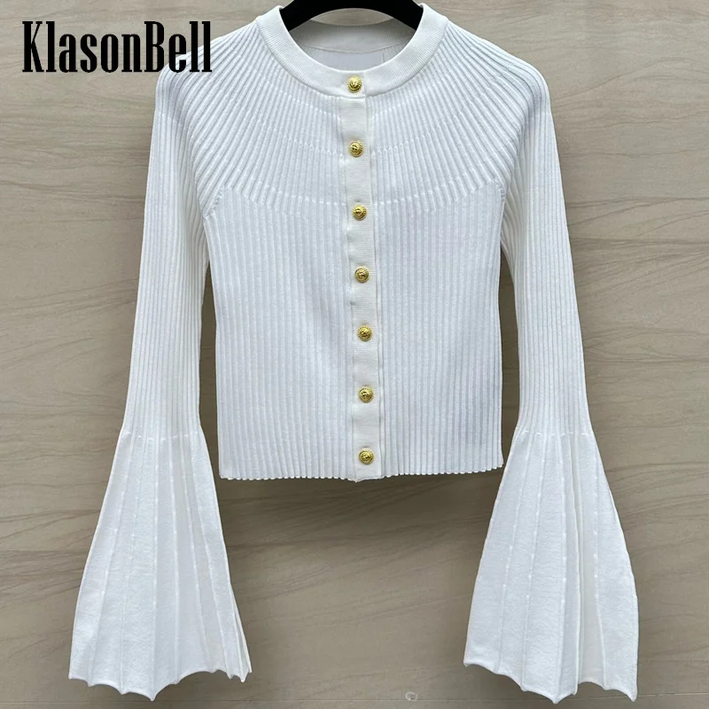 5.7 KlasonBell Women's Temperament Elegant Flare Sleeve O-Neck Cardigan Gold Button Stretch Slim Short Knitwear Top
5.7 KlasonBell Women's Temperament Elegant Flare Sleeve O-Neck Cardigan Gold Button Stretch Slim Short Knitwear Top