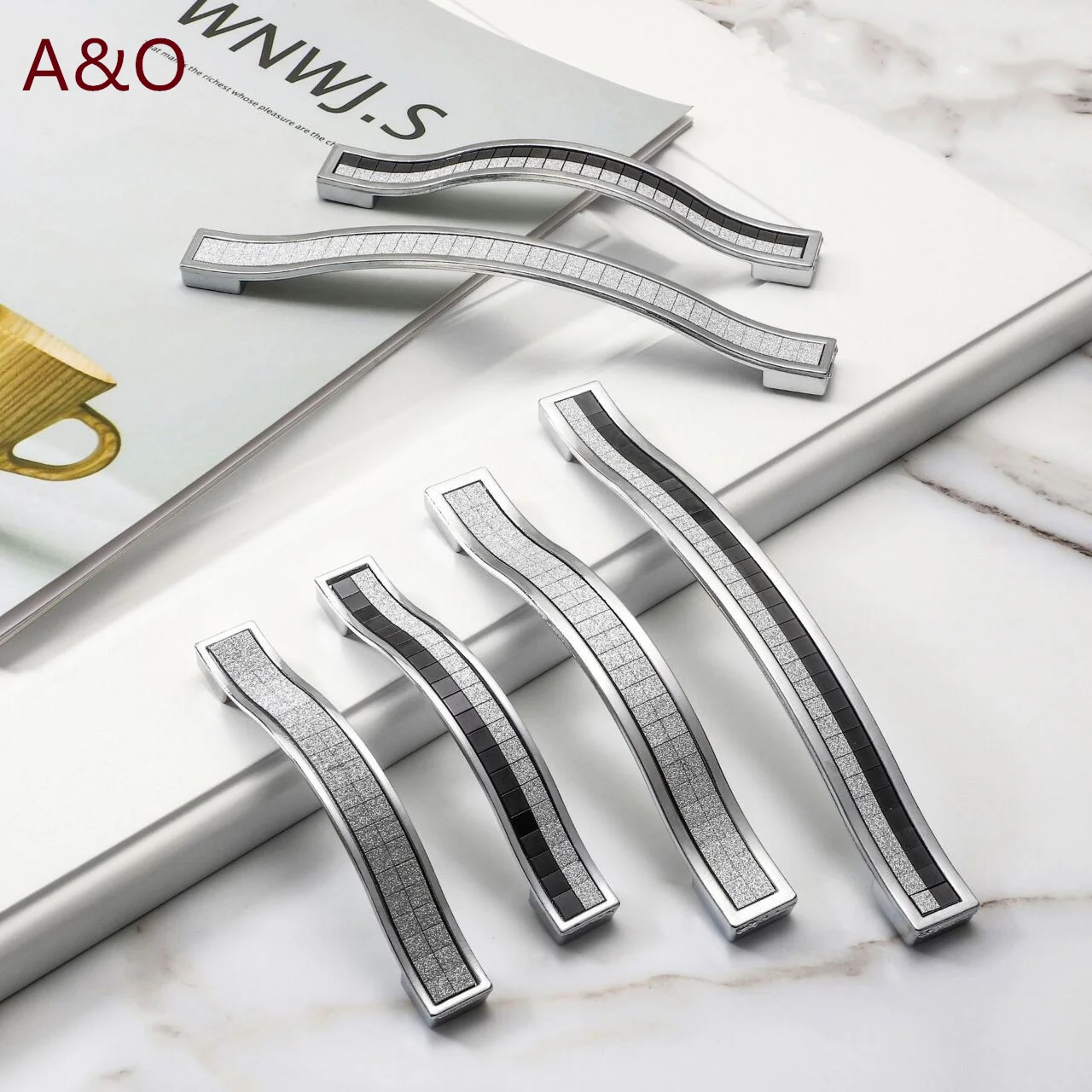 Handles Drawer Cabinet Furniture Kitchen Handles for Cabinet Knob Door Drawer Furniture Kitchen Knob Frosted Crystal Diamond
Handles Drawer Cabinet Furniture Kitchen Handles for Cabinet Knob Door Drawer Furniture Kitchen Knob Frosted Crystal Diamond
