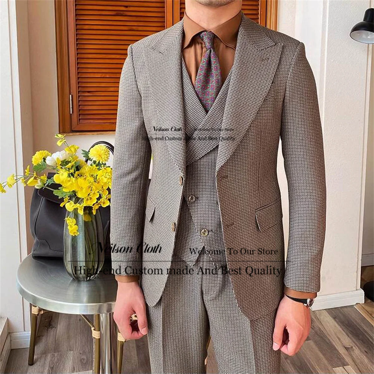 

Formal Gray Male Prom Blazers Peaked Lapel Houndstooth Men Suits 3 Pieces Sets Groom Wedding Tuxedos Slim Fit Costume Homme