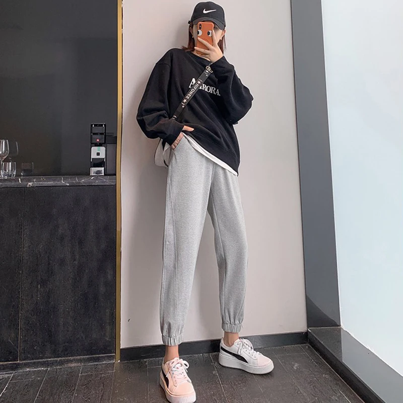Korean Style Maternity Casual Trousers High Waist Pregnancy Sweatpants Slim Hem Long Loose Maternity Belly Pants Sports Clothes
Korean Style Maternity Casual Trousers High Waist Pregnancy Sweatpants Slim Hem Long Loose Maternity Belly Pants Sports Clothes
