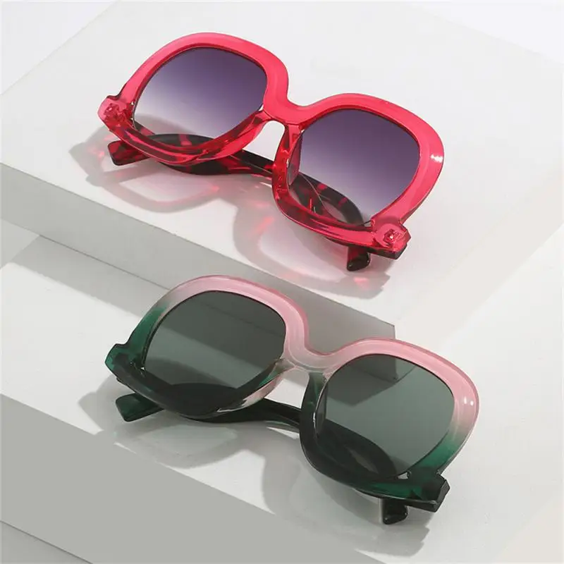 Fashion Unique Oval Sunglasses Women Fashion Colorful Leopard Gradient Shades UV400 Men Trending Sun Glasses Outdoor Cycling
Fashion Unique Oval Sunglasses Women Fashion Colorful Leopard Gradient Shades UV400 Men Trending Sun Glasses Outdoor Cycling