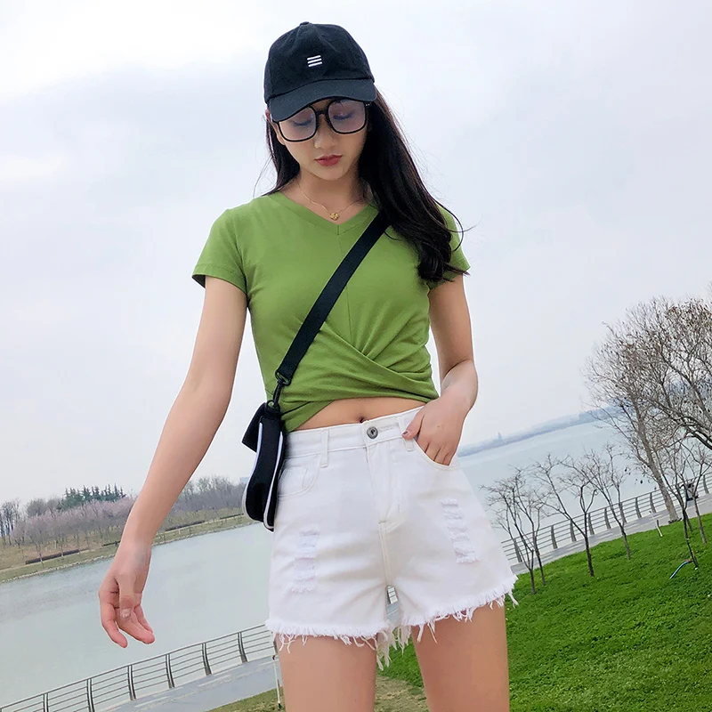 New Summer Thin Denim Shorts Women High Waist Tassel Holes Casual Women's Jeans Korean Fashion Ripped Short Pants Streetwear
New Summer Thin Denim Shorts Women High Waist Tassel Holes Casual Women's Jeans Korean Fashion Ripped Short Pants Streetwear