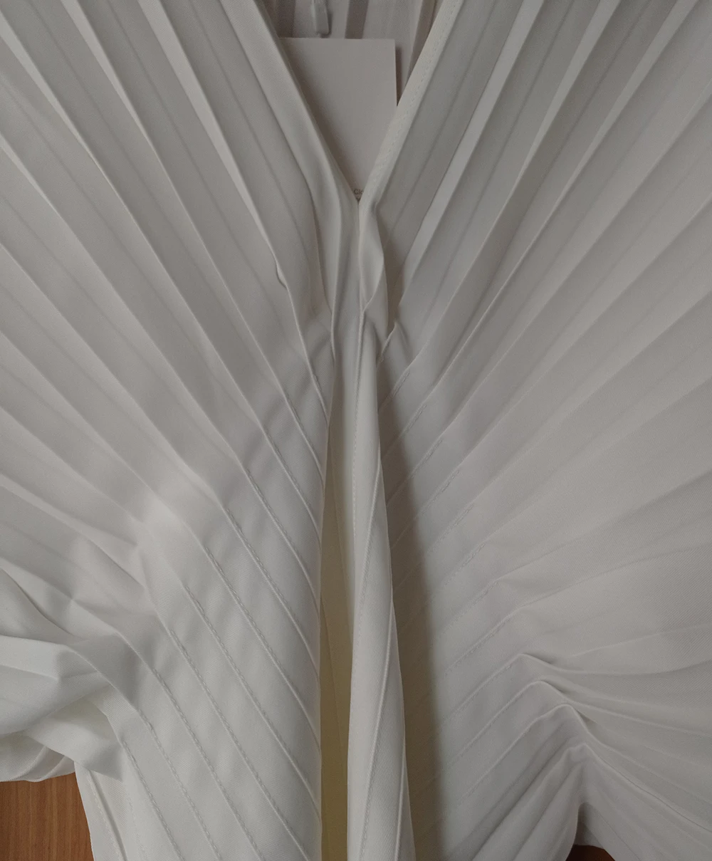 Elegant Women Loose White V-Neck Pleated Shirts Female Lantern Full Sleeve Tops Blouses Casual Blusas Spring Summer 5 Mallzona Sffb8f238e55645b99b26096779203af7z Elegant Women Loose White V-Neck Pleated Shirts Female Lantern Full Sleeve Tops Blouses Casual Blusas Spring Summer Mallzona