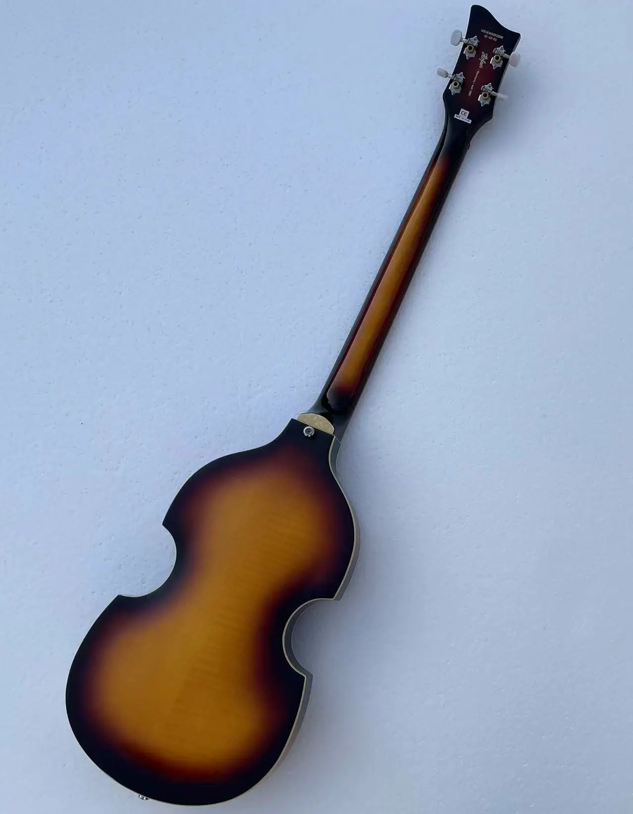 Hofner HI-BB-PE Electric Bass Guitar AAA Flame Maple Back Glossy Sunburst Finished in Stock Discount Free Shipping
Hofner HI-BB-PE Electric Bass Guitar AAA Flame Maple Back Glossy Sunburst Finished in Stock Discount Free Shipping