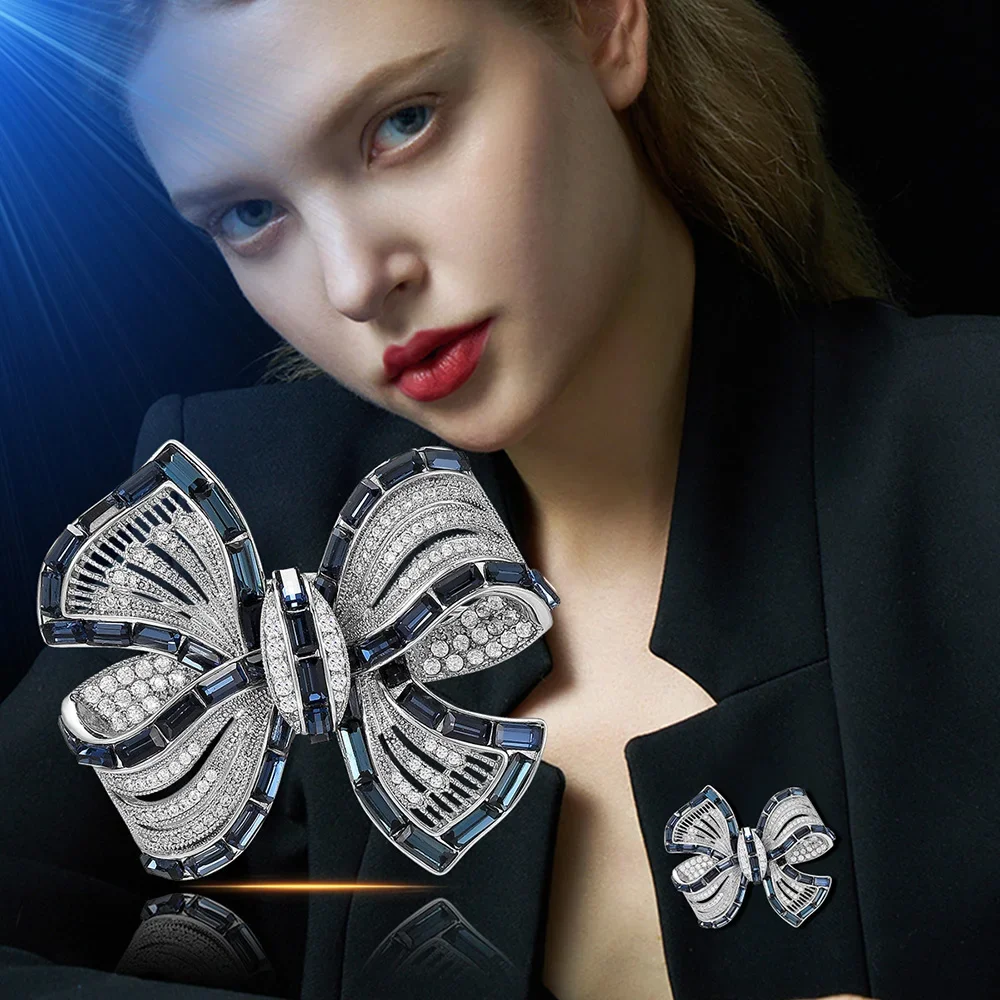 Cute Vintage Rhinestone Bow Brooches for Women Big Elegant Bowknot Pin Winter Style High Quality Broches Gift
Cute Vintage Rhinestone Bow Brooches for Women Big Elegant Bowknot Pin Winter Style High Quality Broches Gift