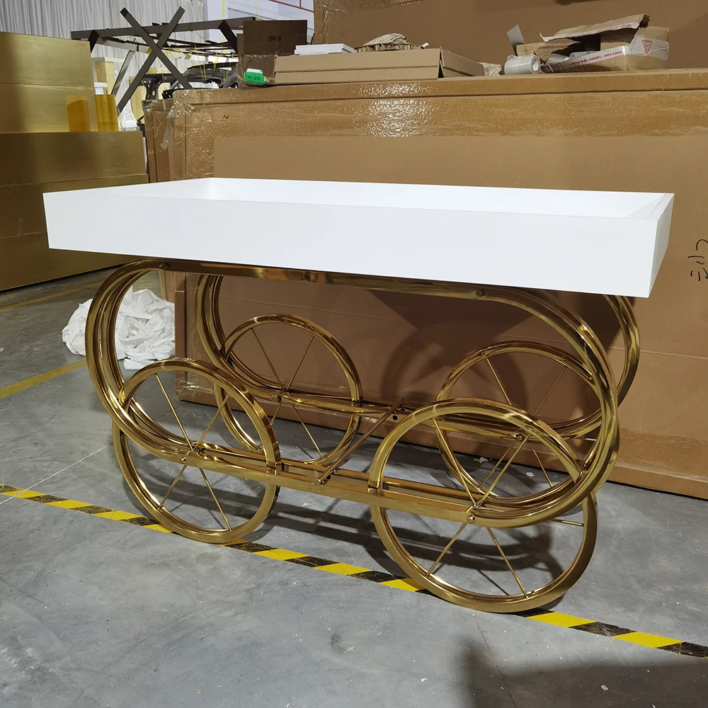 

2024 New Arrival Styling Luxury Hand Carts Trolleys Coffee Bar Cart For Wedding Events Decoration Arrangment