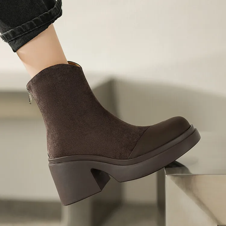 New Fashion Chocolate Suede Women Short Boots Platform Square High Heels Autumn Sock Botas Silver Leather Mix Riding Zapatillas
New Fashion Chocolate Suede Women Short Boots Platform Square High Heels Autumn Sock Botas Silver Leather Mix Riding Zapatillas