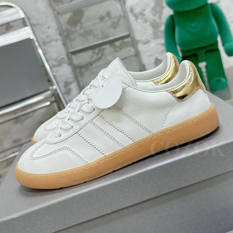 Spring High-end Women Loafers New Splicing Upper Design Round Toe Leisure Shoes Sweat Absorption Lace-up Female Casual Shoes
Spring High-end Women Loafers New Splicing Upper Design Round Toe Leisure Shoes Sweat Absorption Lace-up Female Casual Shoes